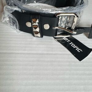 Hot Topic ~2” wide Black, 3 Row Pyramid Stud Belt. Black/silver